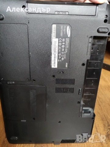 15.6" лаптоп Samsung R580, i3-370M, ATI HD5470 1GB цял или на части, снимка 10 - Части за лаптопи - 51894313