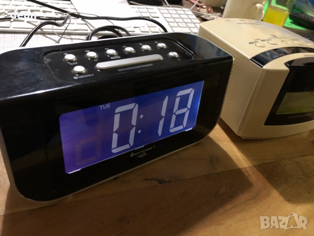 Радиочасовник Sony, снимка 7 - Радиокасетофони, транзистори - 52514299