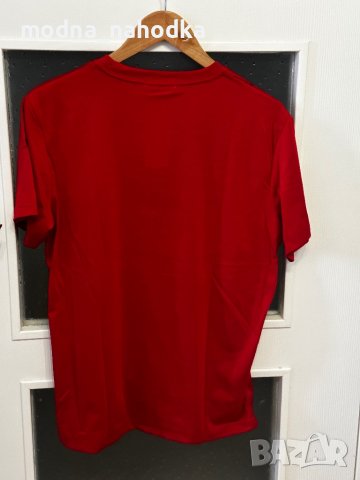 Чисто нова червена тениска с етикет, снимка 3 - Тениски - 41981949