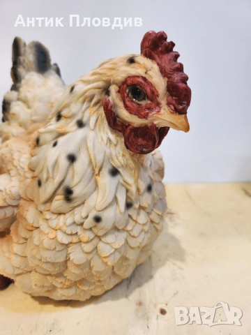 Декоративна кокошка от полирезин, снимка 3 - Декорация за дома - 52736895