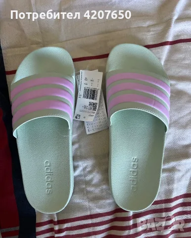 Чехли adidas с етикет 