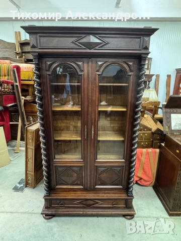 Уникална витрина от дъбов масив, снимка 2 - Секции и витрини - 52833851