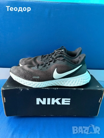 Nike Revolution , снимка 2 - Спортни обувки - 52254606