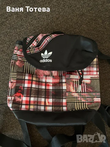 Малка раничка adidas, снимка 5 - Раници - 55993097