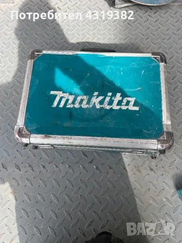 Перфоратор Makita HR 2631FT, снимка 2 - Други инструменти - 49477515