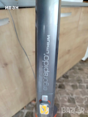 Вертикална прахосмукачка AEG Ergorapido 18V, снимка 11 - Прахосмукачки - 53295539