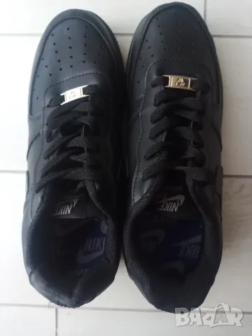 Унисекс маратонки (кецове) Nike Force номер 39 , снимка 3 - Спортни обувки - 56075331
