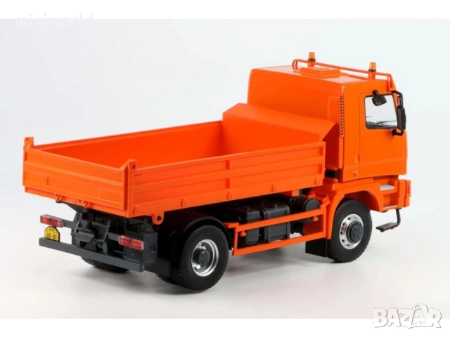 Skoda 400 FOX 19.29 4*4 S3 самосвал 1999 - мащаб 1:43 на DeAgostini моделът е нов в блистер, снимка 2 - Колекции - 53521835