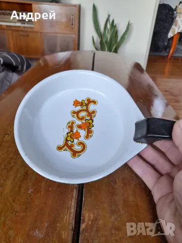 Стар емайлиран омлетен тиган,тиганче #15, снимка 2 - Други ценни предмети - 48678214