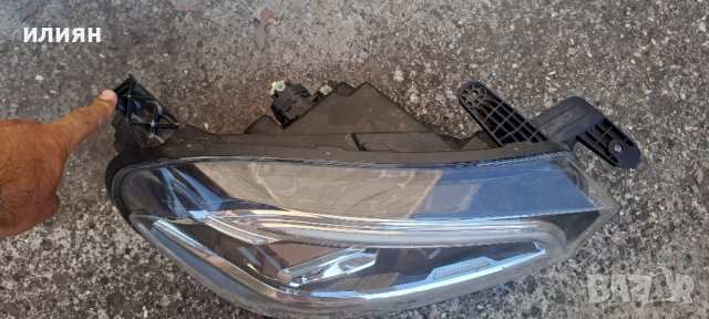 десен фар за Mercedes X Class LED W470 A4709060900, снимка 7 - Части - 42013731
