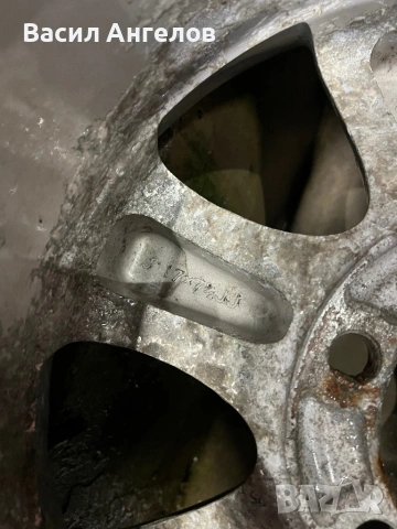 Резервна джипова гума с джанта за Toyota , снимка 8 - Гуми и джанти - 53818057