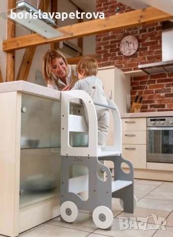 Монтесори кула Кола