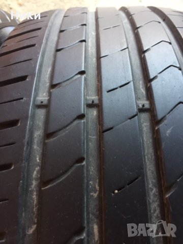 2бр.235/55 ZR17,KUMHO,DOT 4618, снимка 2 - Гуми и джанти - 44366549