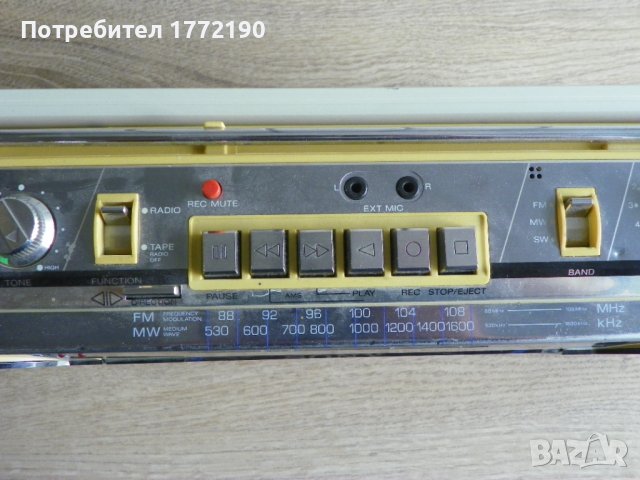 Мини стерео касетофон SONY CFS-900S, снимка 4 - Радиокасетофони, транзистори - 41897844