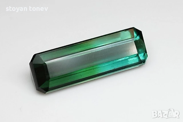 Великолепен двуцветен индиголит турмалин с VS чистота 5.55кт! Нов!, снимка 3 - Други - 50659351
