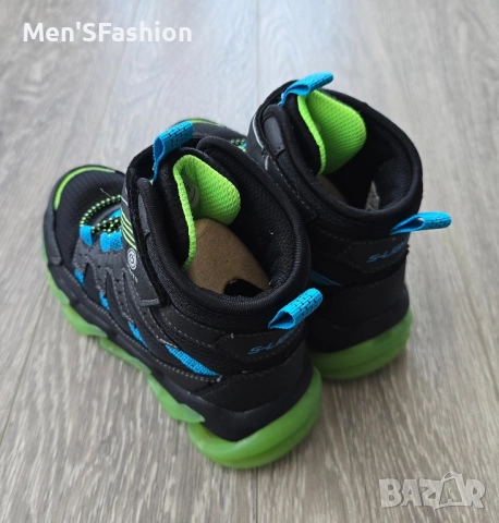 Skechers Lights - светещи боти обувки, снимка 8 - Детски боти и ботуши - 51784130