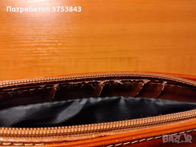 Малка дамска чанта, снимка 4 - Чанти - 49578015