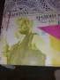 Грамофонна плоча с изпълнения на Мадона ( като дева), снимка 2