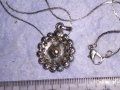 СРЕБРИСТО ВИНТИДЖ АРТ КОЛИЕ с МЕДАЛЬОН с ИСКРЯЩИ ФАСЕТИРАНИ КРИСТАЛИ 31797, снимка 6