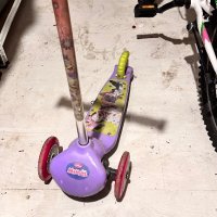 Детска тротинетка, снимка 3 - Детски велосипеди, триколки и коли - 42239428