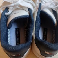 Обувки Tommy Hilfiger, снимка 9 - Детски обувки - 41552837