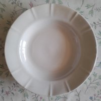 Порцеланови чинии, снимка 3 - Чинии - 41448708