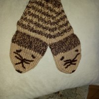 Ръчно плетени детски чорапи от вълна, снимка 1 - Чорапи - 38754782
