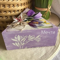 Триъгълна кутия-Пролетни минзухари!, снимка 4 - Декорация за дома - 44766604
