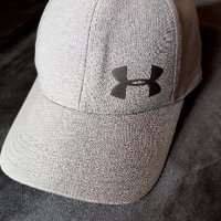 Under Armour compression потник, блуза и шапка М, снимка 2 - Спортна екипировка - 44398194