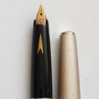 Стара севернокорейска писалка със златен писец, снимка 7 - Колекции - 35690052