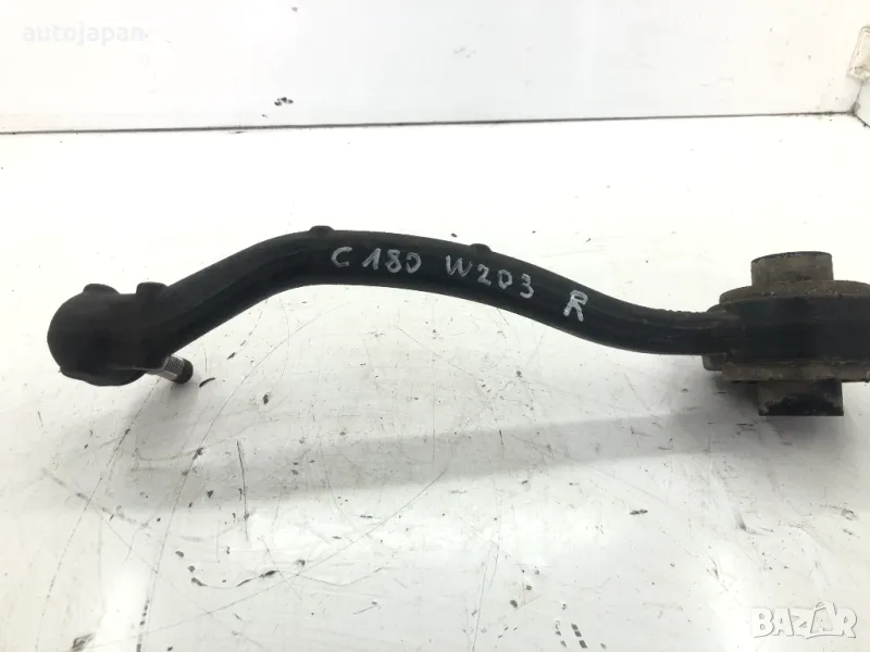 Преден десен долен носач Mercedes W203 C-class C180, снимка 1