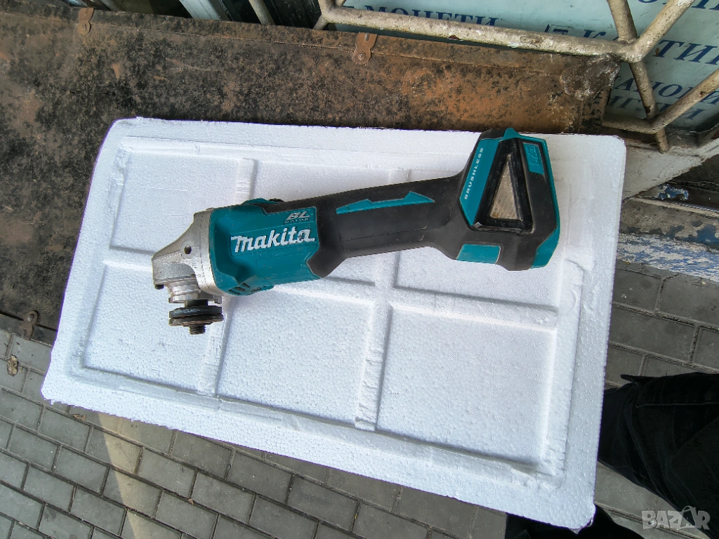 Ъглошлайф макита, снимка 1