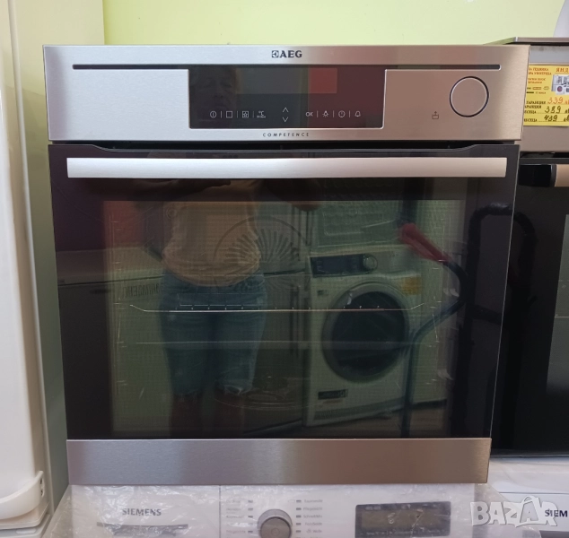 Фурна за вграждане с пара  AEG, снимка 1