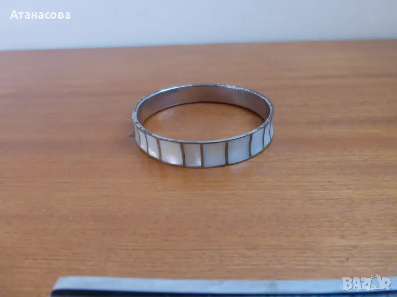 Стара седефена гривна бронз, снимка 1