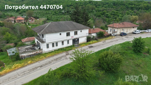 Сграда в гр. Ловеч, жк. Гозница