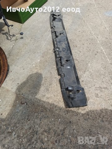 Упора в предна броня Subaru forester 57707SJ040, снимка 2 - Части - 40973791