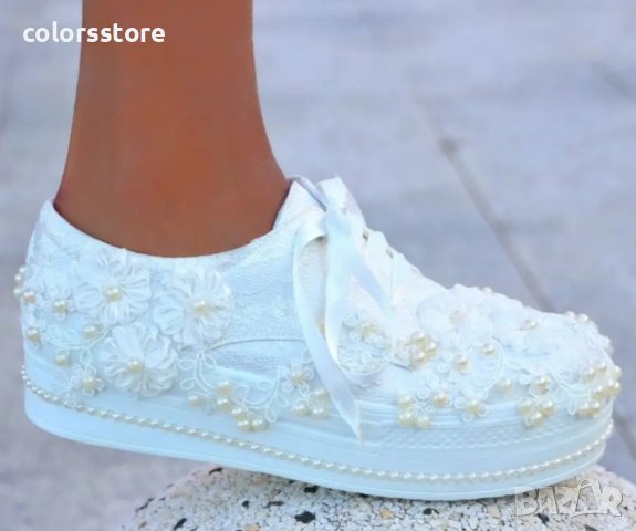 Обувки на платформа - бели - 312-12, снимка 2 - Кецове - 41377958