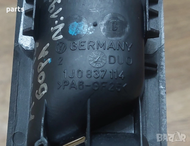 Дясна Вътрешна Дръжка VW Голф 4 N:192 - Бора - 1J0837114, снимка 5 - Части - 53377070