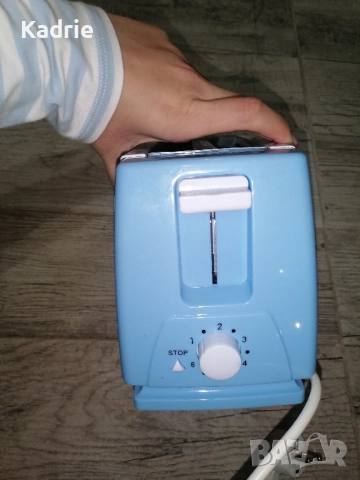 Тостер за хляб 750 W, снимка 5 - Тостери - 52414534