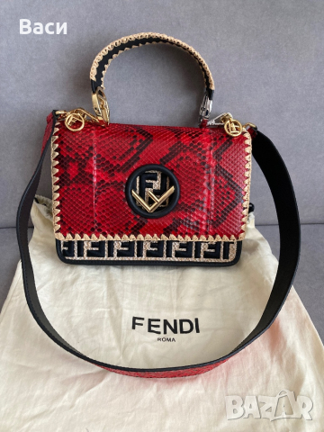 FENDI чанта естествена кожа, снимка 1 - Чанти - 44671724