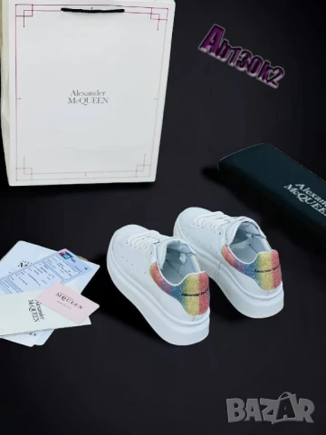 дамски маратонки Alexander Mcqueen , снимка 5 - Маратонки - 51278458