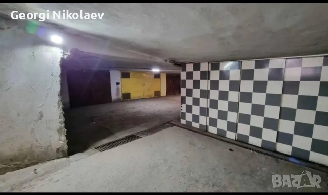 Гараж под наем до Стомотологията в Русе, снимка 4 - Гаражи и паркоместа - 53131015
