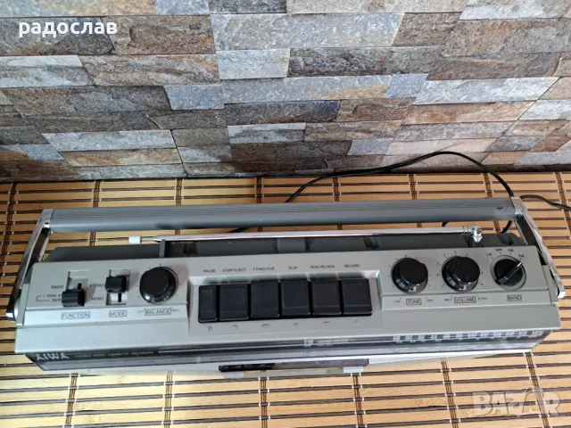 Aiwa TPR-901E 1983, снимка 7 - Радиокасетофони, транзистори - 49035489