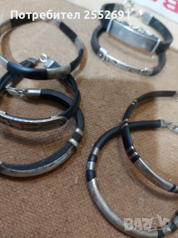 Накити , снимка 13 - Колиета, медальони, синджири - 36189412