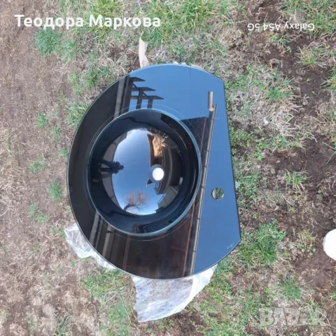 Стъклена мивка за баня