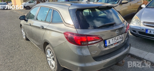 Opel Astra Sports Tourer, снимка 6 - Автомобили и джипове - 52752194
