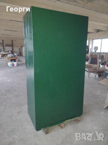 Метална каса, снимка 5 - Сейфове и каси - 53269559