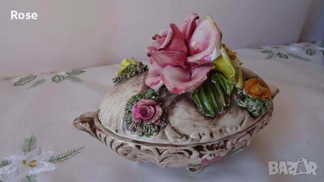 Красоти , изкуство от Италия, картина 3D Capodimonte, Кутия Bassano, снимка 18 - Антикварни и старинни предмети - 51556186