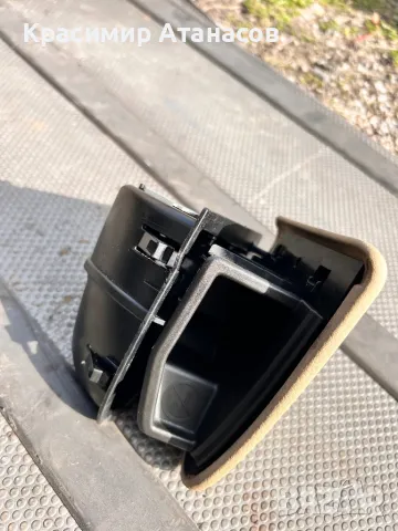 Пепелник заден лява кора за Мерцедес CLS. W219. A2198100730, снимка 2 - Части - 48949033