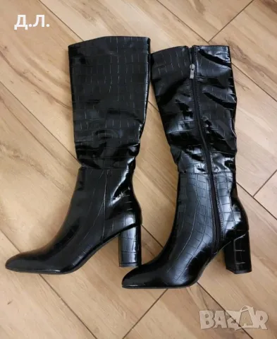 Дамски ботуши с дебел ток